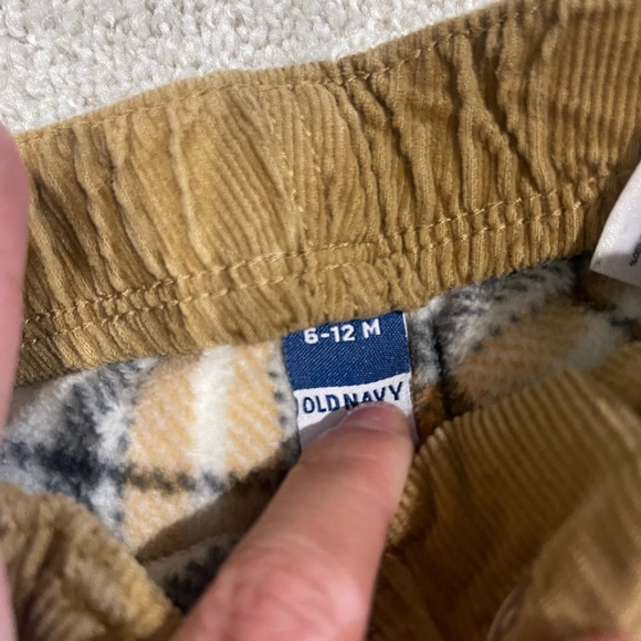 Baby boys size 6-9 pant bundle - Picture 3 of 4